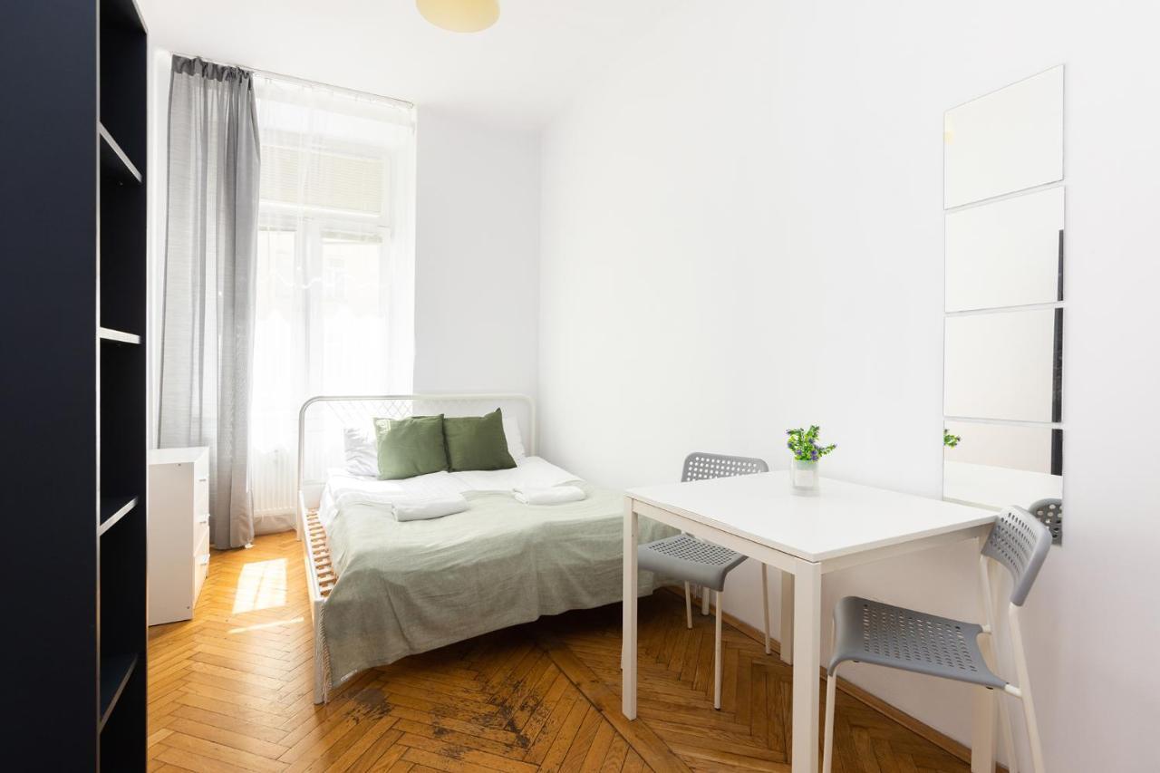 Rooms Nearto Main Square Krakow Ngoại thất bức ảnh